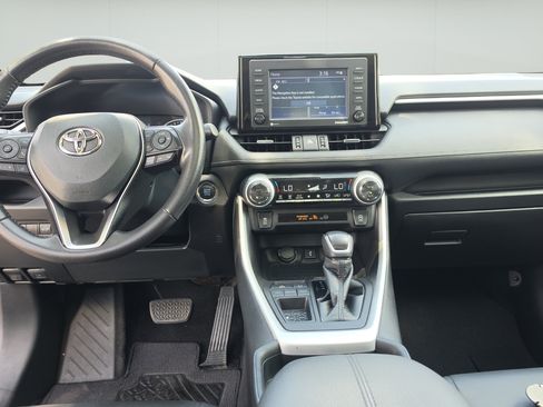 Used 2021 Toyota RAV4 XLE Premium FWD image 23