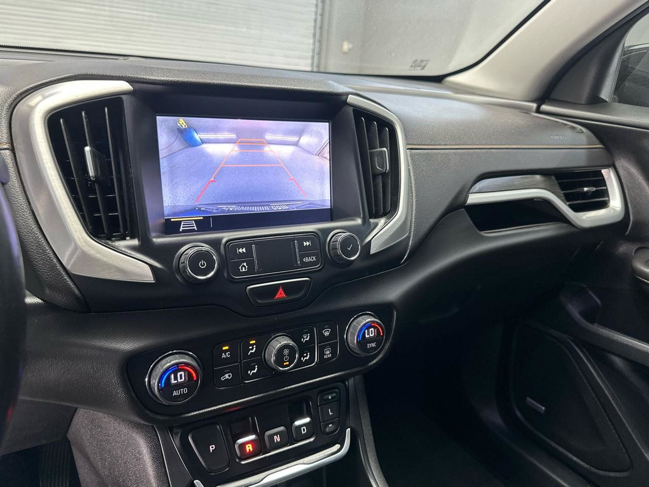 Used 2019 GMC Terrain SLT w/ Infotainment Package II FWD image 16