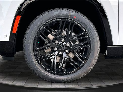 New 2026 Jeep Grand Wagoneer Limited AWD/4WD image 12