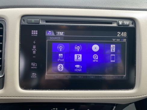 Used 2018 Honda HR-V EX image 29