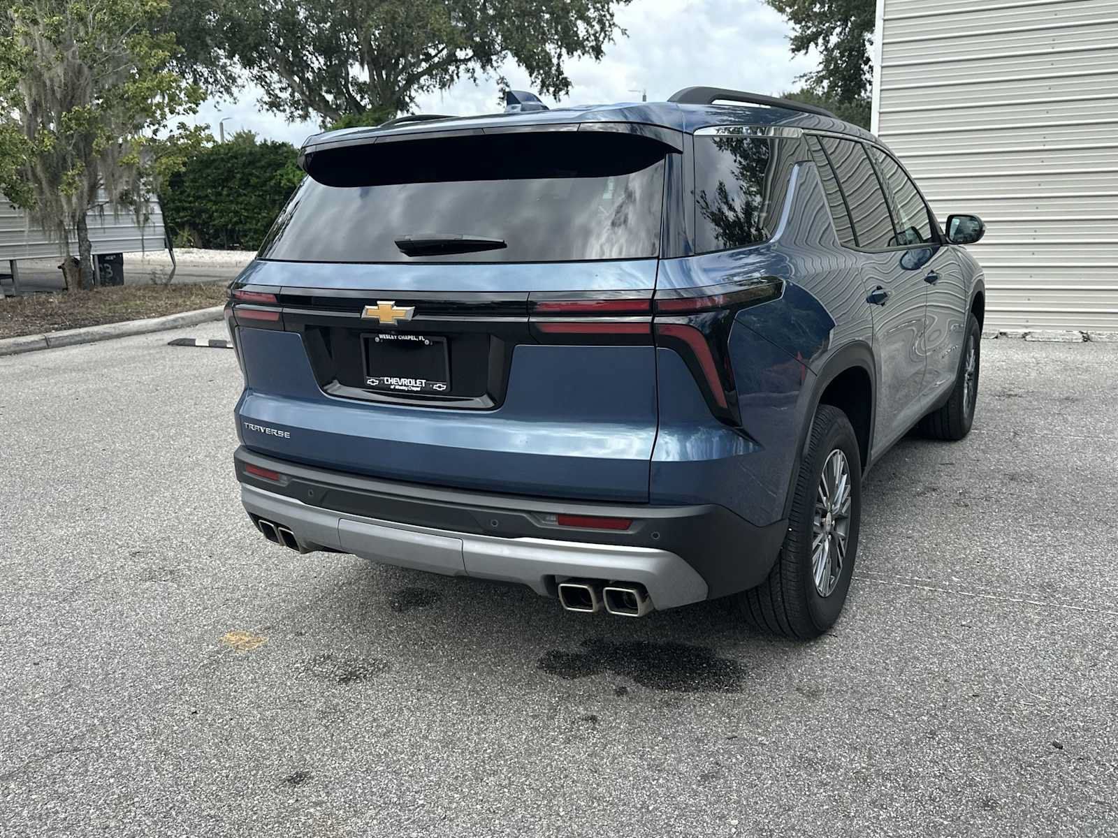 Certified 2025 Chevrolet Traverse LT FWD image 6