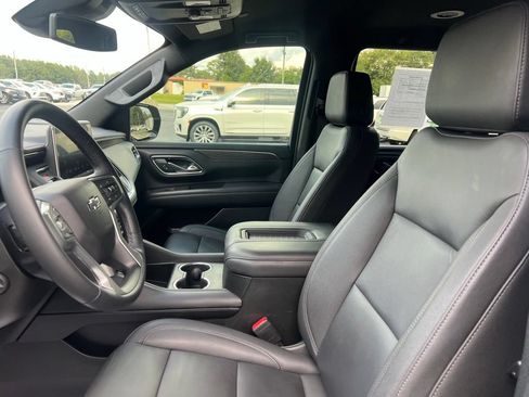 Used 2023 Chevrolet Tahoe Z71 w/ Z71 Off-Road Package AWD/4WD image 10