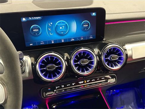 Certified 2022 Mercedes-Benz GLB 35 AMG 4MATIC image 16