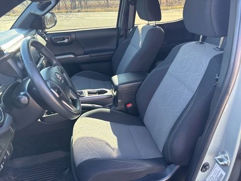 Certified 2023 Toyota Tacoma TRD Off-Road w/ Technology Package image 38