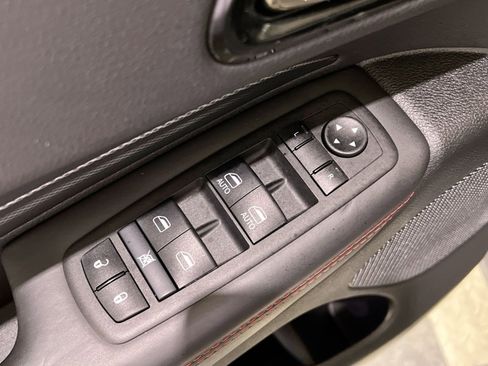 Used 2024 Dodge Durango GT image 33