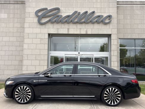 Used 2019 Lincoln Continental Black Label AWD/4WD image 10