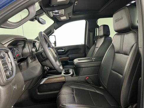 Used 2022 Chevrolet Silverado 3500 High Country w/ Technology Package image 23