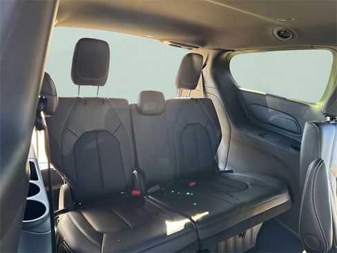 New 2026 Chrysler Pacifica Select image 25