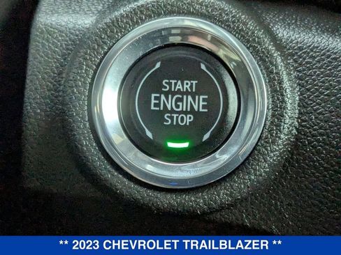 Used 2023 Chevrolet TrailBlazer RS image 27