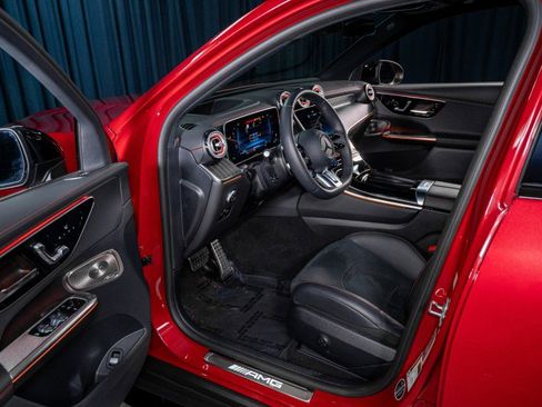 Certified 2024 Mercedes-Benz GLC 43 AMG 4MATIC image 12