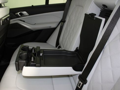 New 2026 BMW X5 xDrive40i w/ M Sport Package image 22