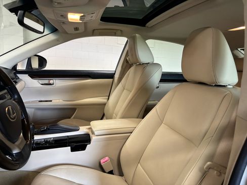 Used 2013 Lexus ES 350 Sedan image 14