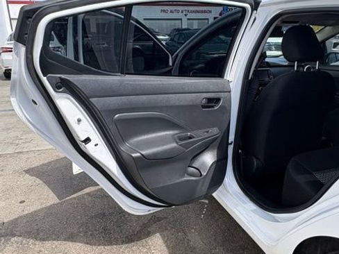 Used 2023 Nissan Versa S w/ Trunk Package image 8