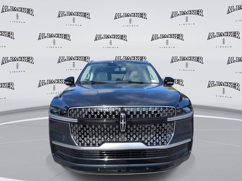 New 2026 Lincoln Navigator L Reserve AWD/4WD image 8