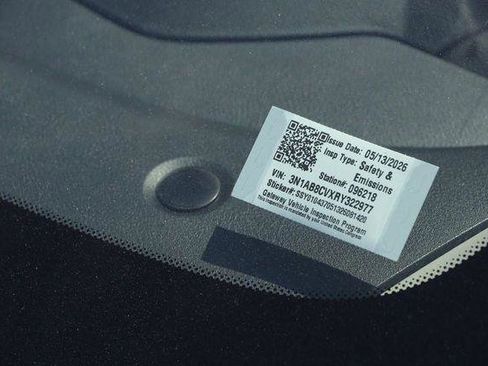 Used 2024 Nissan Sentra SV w/ Trunk Package FWD image 29