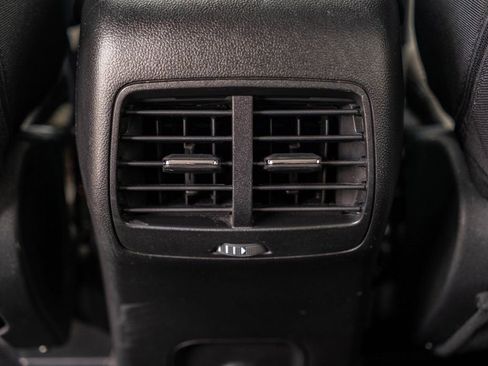 Used 2022 Ford Escape SE w/ SE Sport Appearance Package image 15