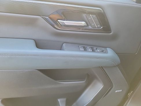 New 2026 GMC Yukon XL AT4 w/ AT4 Premium Plus Package image 17