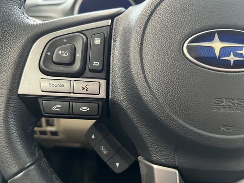 Used 2017 Subaru Outback 2.5i Limited AWD/4WD image 19