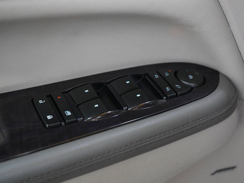 Used 2015 Buick Enclave Premium w/ Trailering Package AWD/4WD image 24