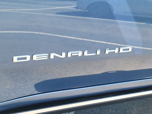 New 2026 GMC Sierra 2500 Denali w/ Denali Reserve Package image 11