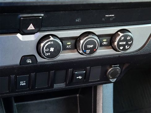 Used 2021 Toyota Tacoma SR w/ SR Convenience Package image 20