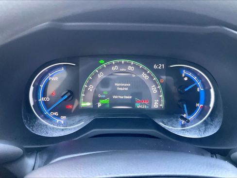 Used 2025 Toyota RAV4 LE AWD/4WD image 24