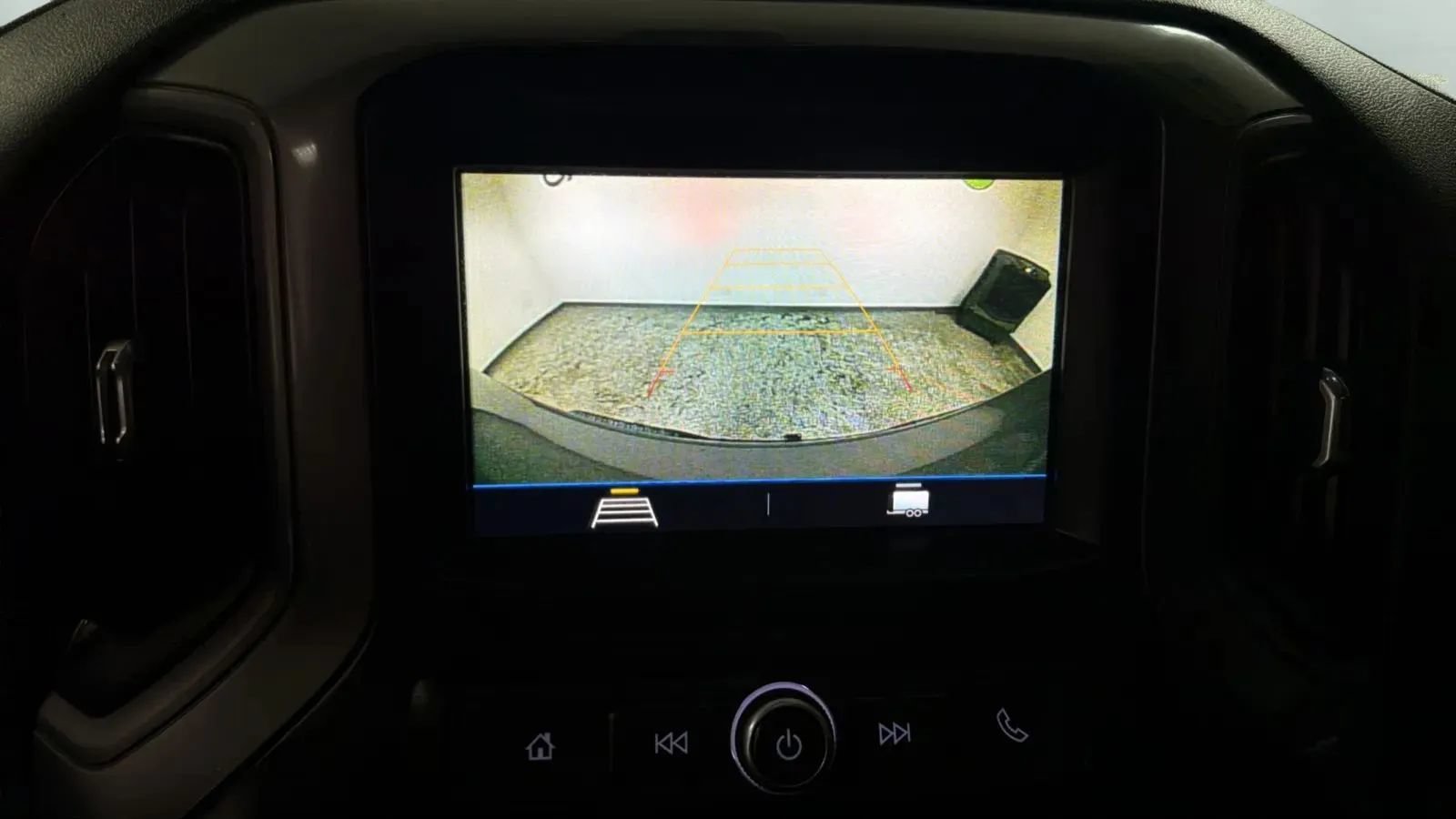 Used 2019 Chevrolet Silverado 1500 Custom Trail Boss w/ Custom Convenience Package AWD/4WD image 14