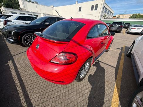 Used 2018 Volkswagen Beetle 2.0T S FWD image 6