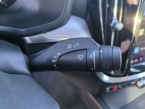 Used 2024 Volvo S60 B5 Core image 18