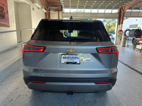 Used 2025 Chevrolet Equinox LT image 28