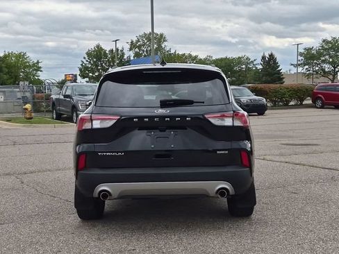 Used 2021 Ford Escape Titanium w/ Titanium Elite Package AWD/4WD image 5