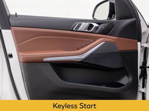 Used 2023 BMW X5 xDrive40i w/ Premium Package image 12