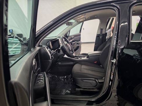 Used 2023 Kia Sorento LX FWD image 29