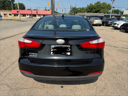 Used 2014 Kia Forte LX w/ Popular Package FWD image 8