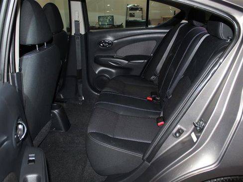 Used 2015 Nissan Versa SV image 22