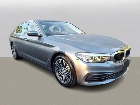 Used 2019 BMW 540i xDrive w/ Premium Package AWD/4WD image 3