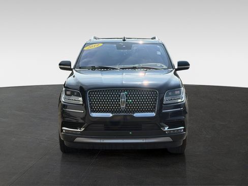 Used 2019 Lincoln Navigator Reserve AWD/4WD image 2