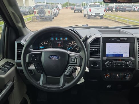 Used 2020 Ford F150 XLT w/ Equipment Group 301A Mid RWD image 25