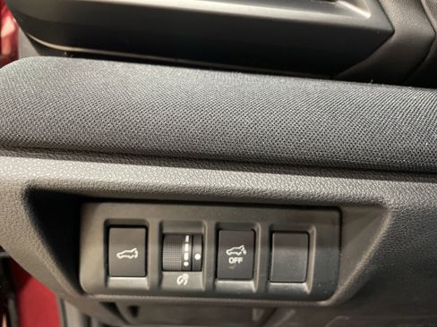 Used 2024 Subaru Outback Premium image 19