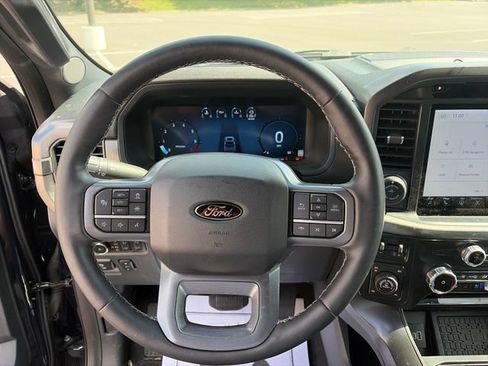 Used 2025 Ford F150 Lariat w/ Equipment Group 501A Mid AWD/4WD image 11