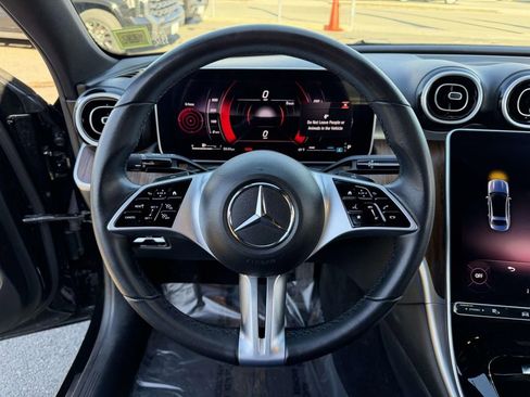Used 2025 Mercedes-Benz C 300 4MATIC Sedan image 24