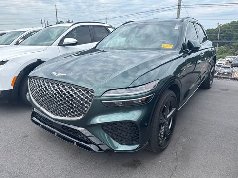 Used 2024 Genesis GV70 2.5T AWD/4WD image 2