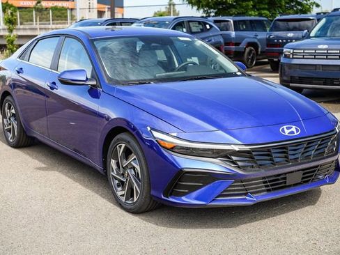 New 2026 Hyundai Elantra Limited w/ Cargo Package FWD image 6