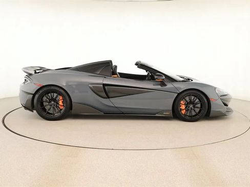 Used 2020 McLaren 600LT Spider RWD image 5
