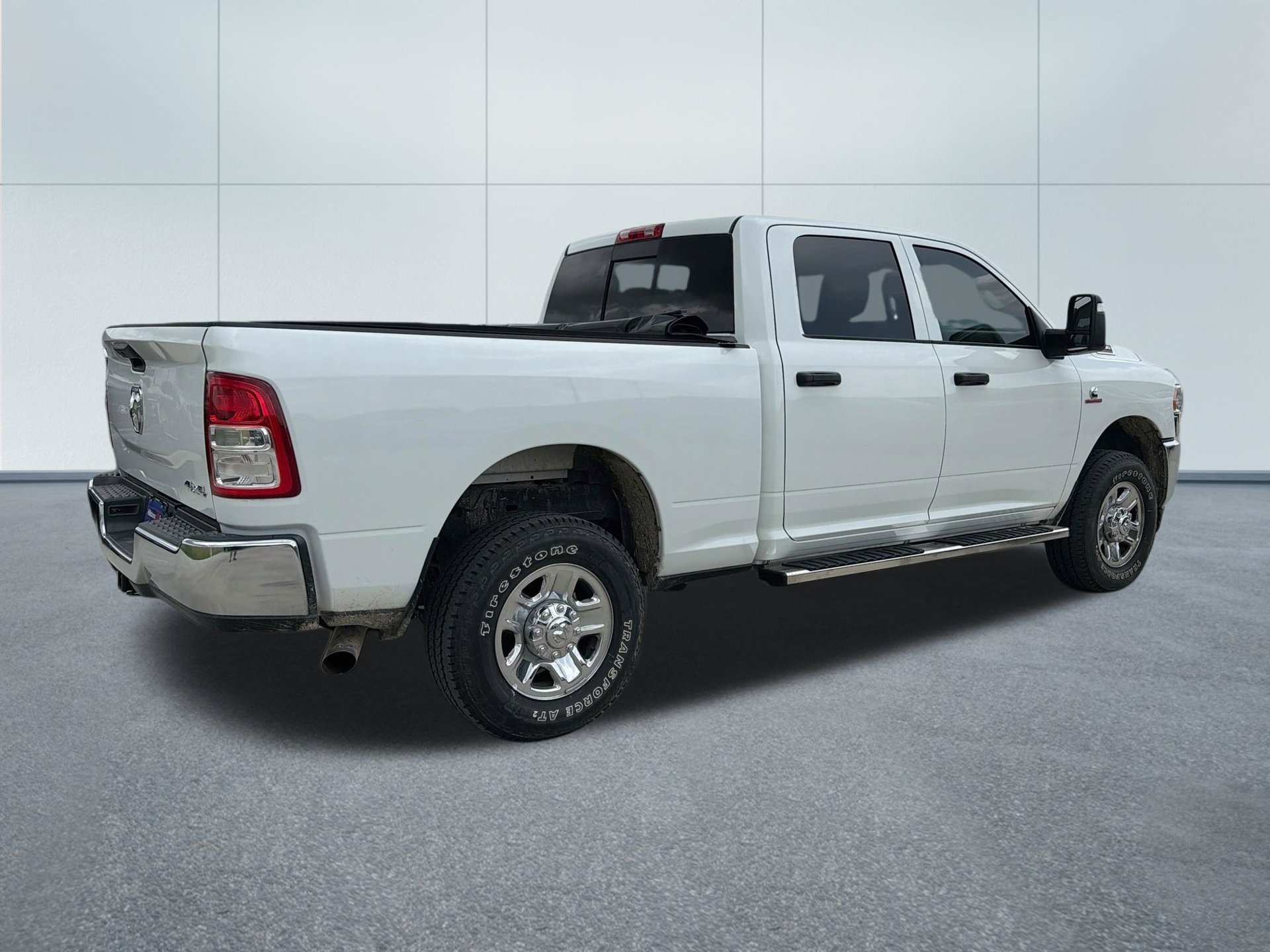Used 2024 RAM 2500 Tradesman w/ Chrome Appearance Group AWD/4WD image 5