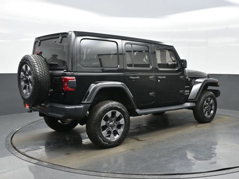 Used 2018 Jeep Wrangler Unlimited Sahara w/ Dual Top Group image 6