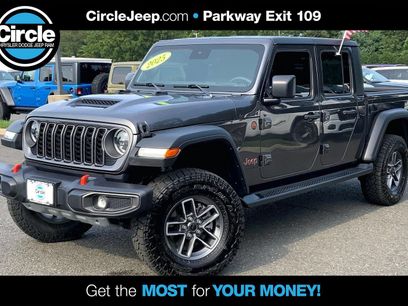 Used 2025 Jeep Gladiator Mojave w/ Safety Group