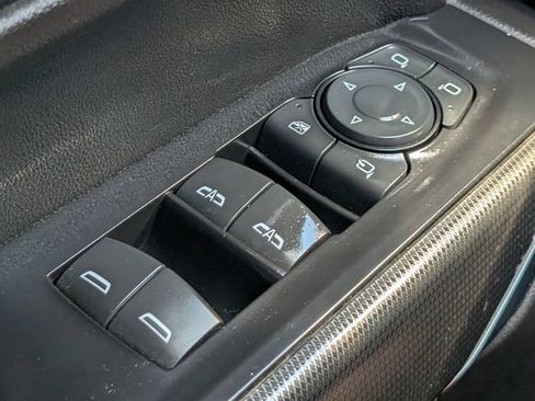 Used 2021 GMC Sierra 1500 AT4 w/ Technology Package AWD/4WD image 24
