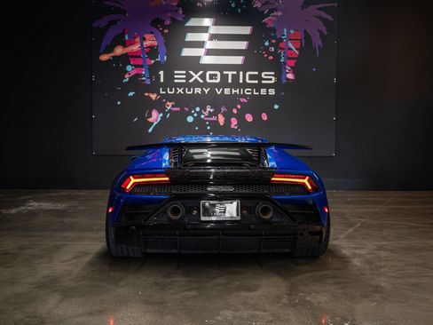 Used 2020 Lamborghini Huracan EVO AWD/4WD image 5