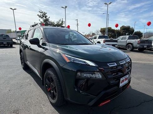 New 2026 Nissan Rogue SV image 2